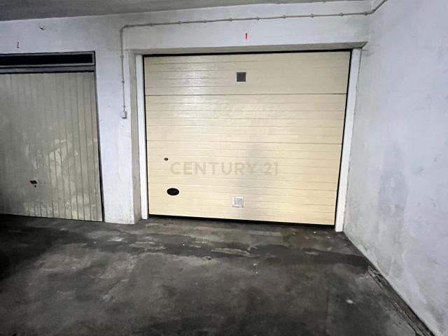 Garagem venda em Bairro Ferroviário, Barreiro
