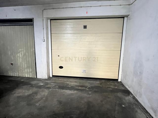 Garagem venda em Bairro Ferroviário, Barreiro
