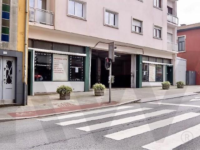 Armazém alugar em Porto