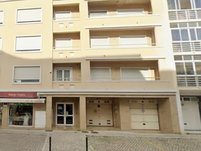 Garagem venda em Cabo de Vialonga, Vialonga