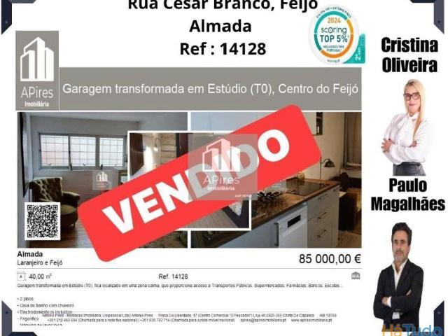 Garagem venda em Almada, Setúbal
