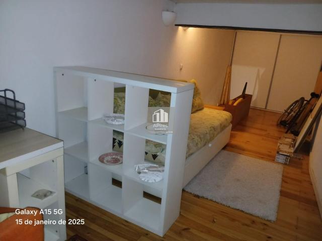 Garagem venda em Alembrança, Almada