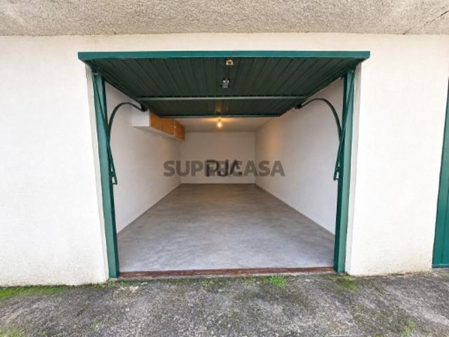 Garagem venda em Nelas
