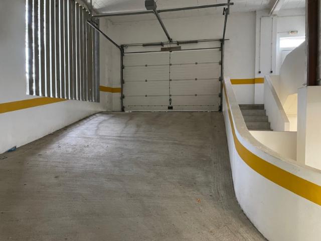 Garagem alugar em Vilar de Andorinho, Vila Nova De Gaia