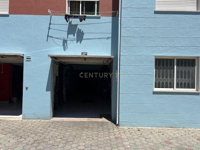 Garagem venda em Tapada das Mercês, Sintra