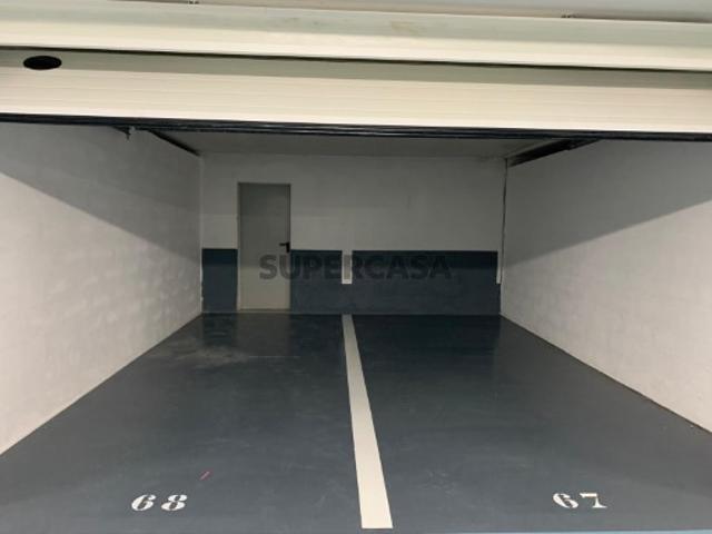Garagem venda em Monção, Padrões