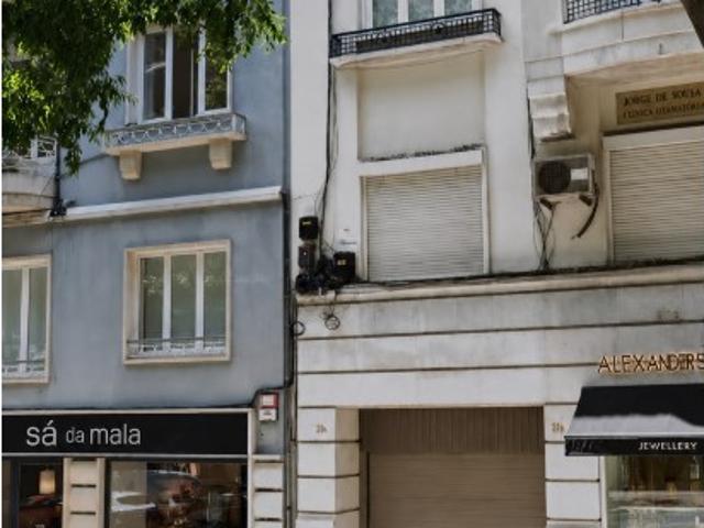 Garagem venda em Santo António, Lisboa