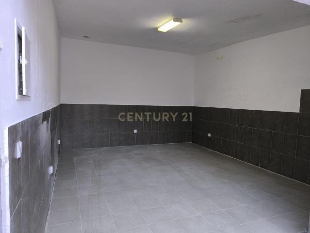 Garagem venda em Verderena, Barreiro