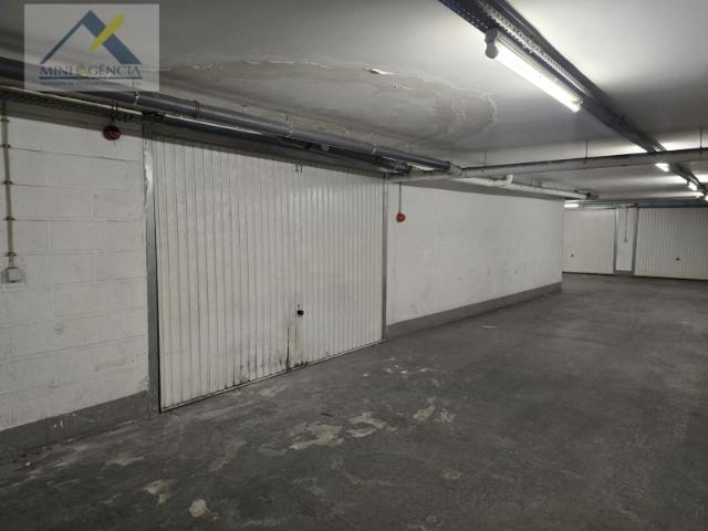 Garagem venda em Verderena, Barreiro