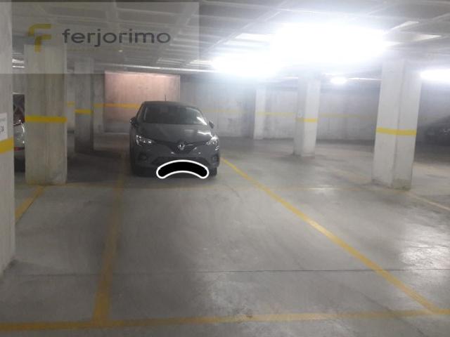 Garagem alugar em Guimarães, Azurém
