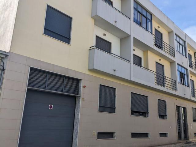 Garagem venda em Moita, Setúbal