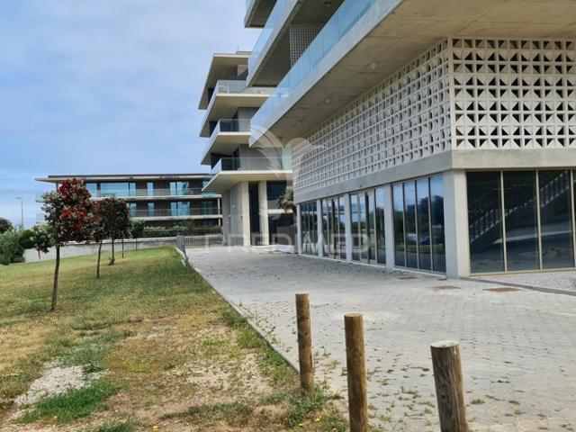 Garagem venda em Vila Nova De Gaia, Lavadores