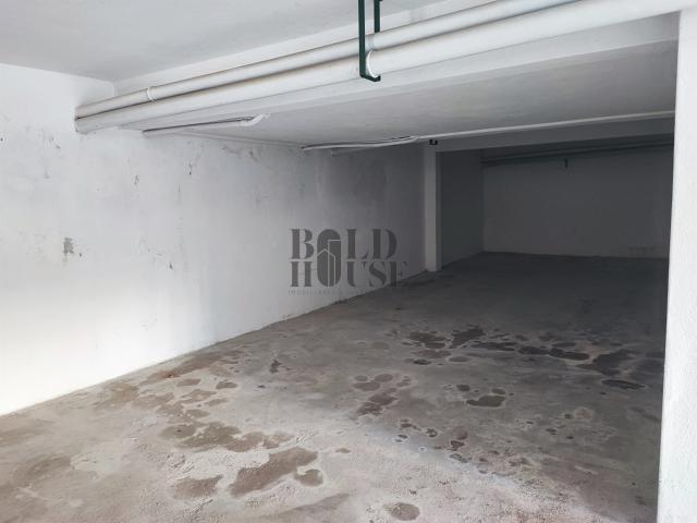 Garagem venda em Cartaxo e Vale da Pinta, Cartaxo