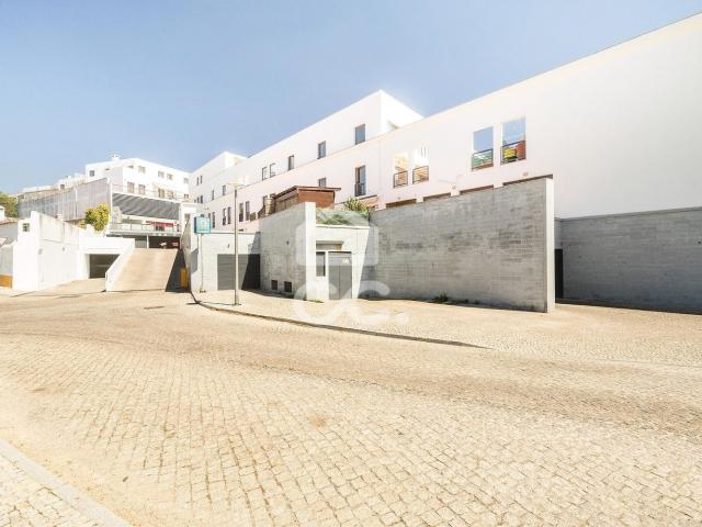 Garagem venda em Évora