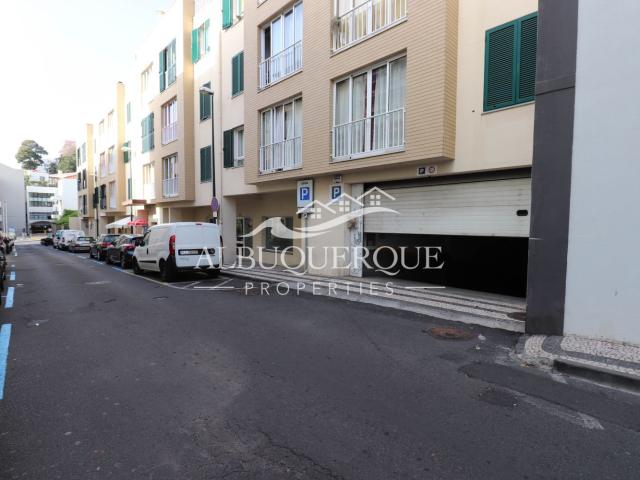 Garagem alugar em Funchal, Ilha Da Madeira
