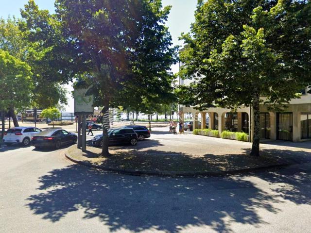 Garagem alugar em Porto, Lordelo Do Ouro