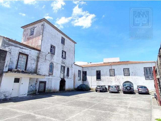 Garagem alugar em Ponta Delgada