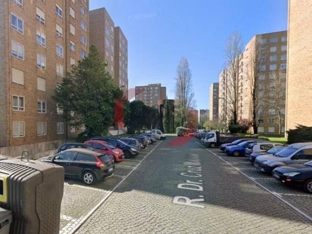 Garagem alugar em Porto