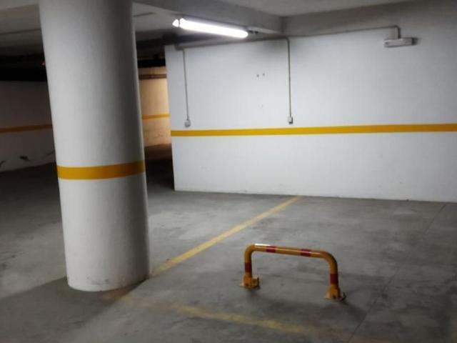 Garagem alugar em Rio Maior, Santarém