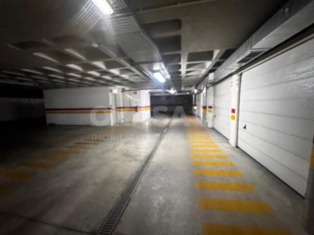 Garagem alugar em Bairro do Liceu, Setúbal