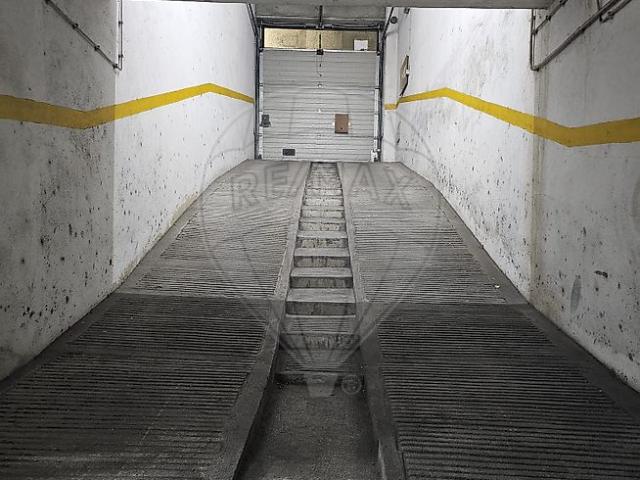 Garagem venda em Verderena, Barreiro