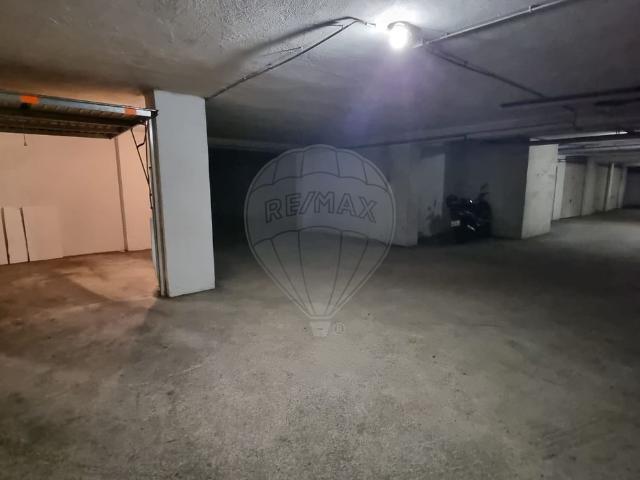 Garagem alugar em Braga (São Vítor), Braga