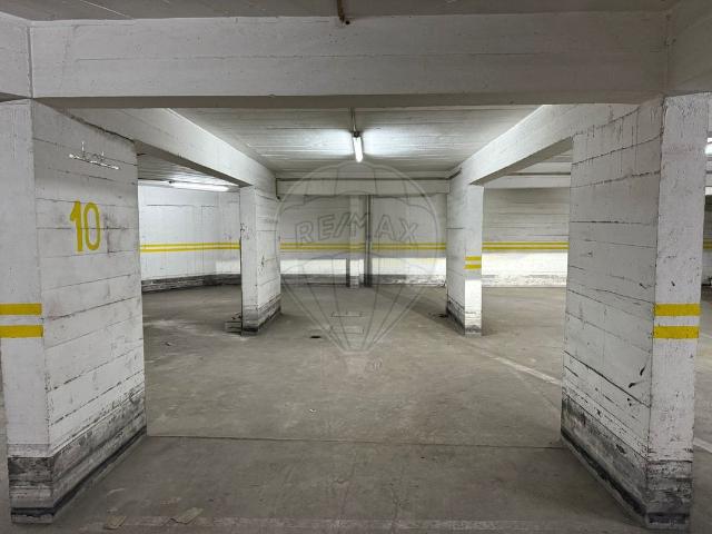 Garagem alugar em Sintra, Lisboa