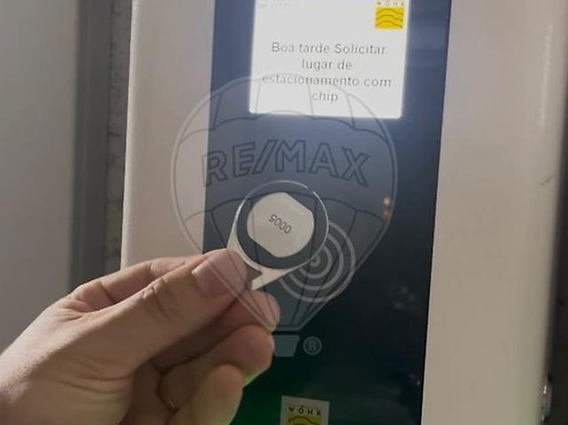 Garagem alugar em Santa Isabel, Lisboa