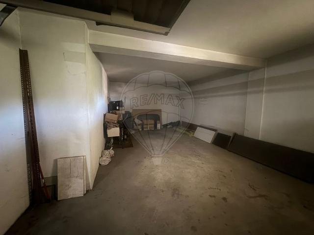 Garagem alugar em Salgueiral, Guimarães