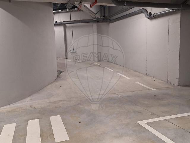 Garagem alugar em Porto