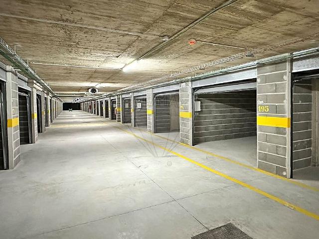 Garagem alugar em Bom Retiro, Portimão