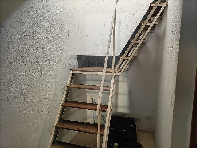 Garagem venda em Serra das Minas, Sintra