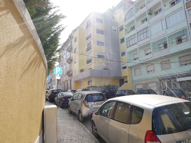 Garagem venda em São Vicente de Fora, Lisboa