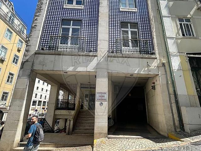 Garagem alugar em Madalena, Lisboa