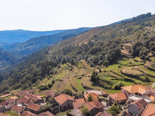 Garagem venda em Sistelo, Arcos De Valdevez