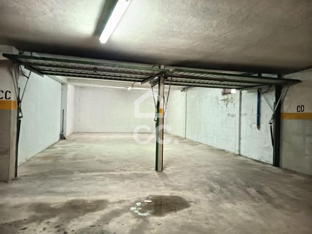 Garagem venda em Valongo, Porto
