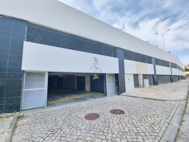 Garagem venda em Bom Retiro, Portimão