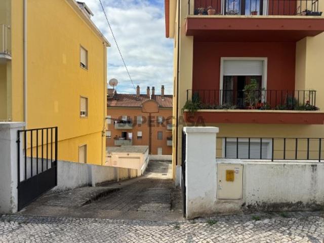 Garagem venda em Vale das Flores, Coimbra