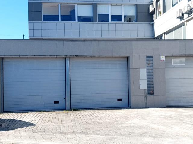 Garagem venda em Feira Nova, Amares