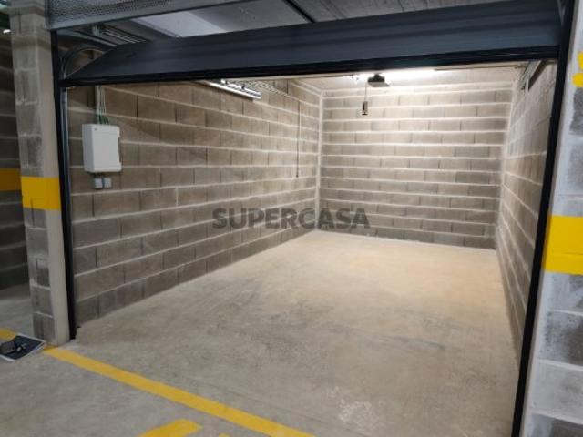 Garagem venda em Bom Retiro, Portimão