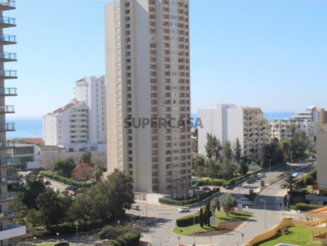 Garagem venda em Três Castelos, Portimão