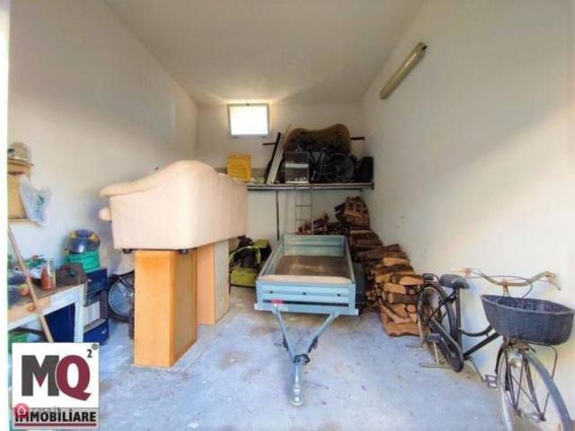 Box in vendita a Mondragone, Campania