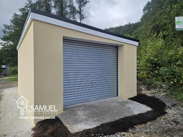 Park Home for sale in Abercynon