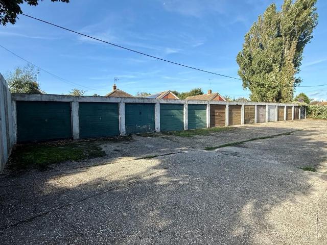 Park Home for sale in Lydd, Folkestone and Hythe