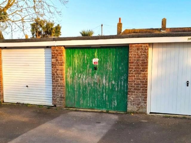 Park Home for sale in Littlecote, West Sussex