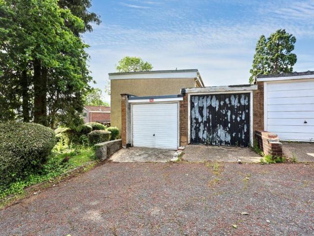 Park Home for sale in Croesyceiliog, Wales