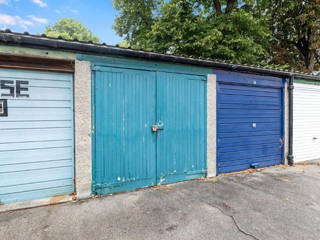 Park Home for sale in Morningside, Scotland