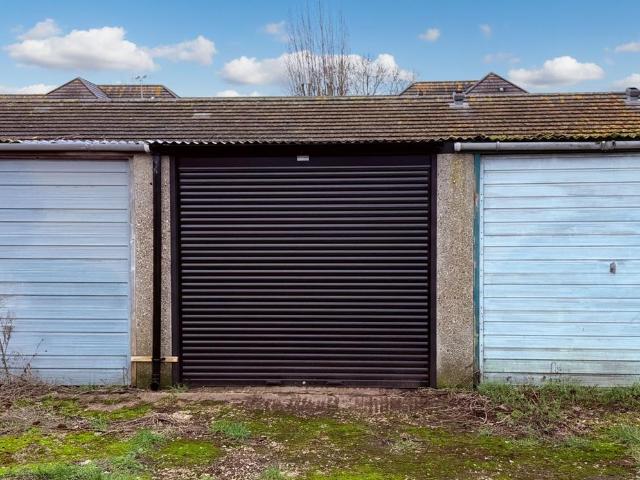 Park Home for sale in Stanford-le-hope, Essex