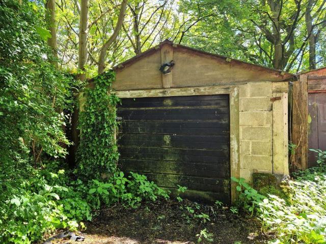 Park Home for sale in Pendock, Greater Manchester