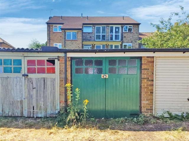 Park Home for sale in London Borough of Hounslow, Greater London